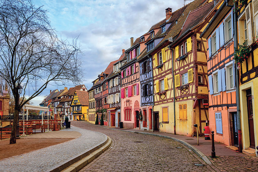 image France Alsace maisons colorees de la ville medievale Colmar  fo