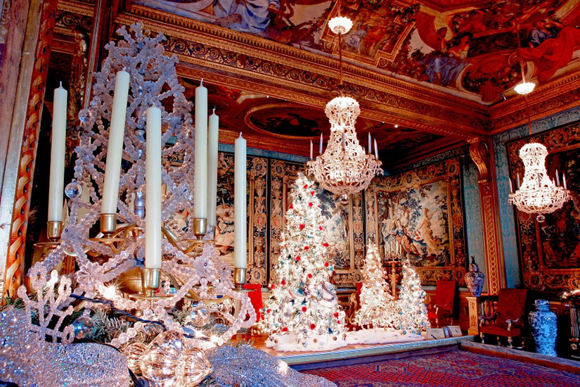 image france chateau de vaux le vicomte Interieur sapins blancs de Noel