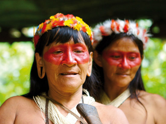 equateur amazonie tribu  fotolia