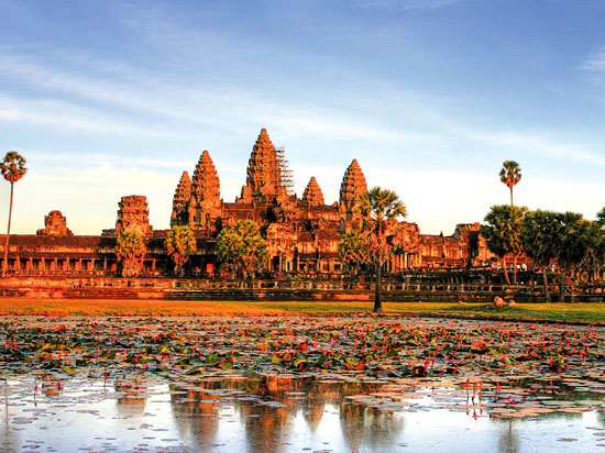 vietnam cambodge temple angkor  fotolia